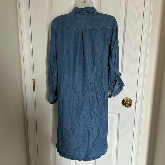 Buttoned Dress - Picture 5 of 6